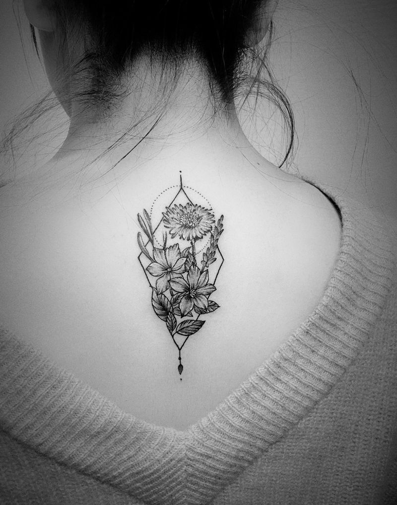 京都墨客刺青纹身图片_植物颈部肩部手稿成品清新纹身图案