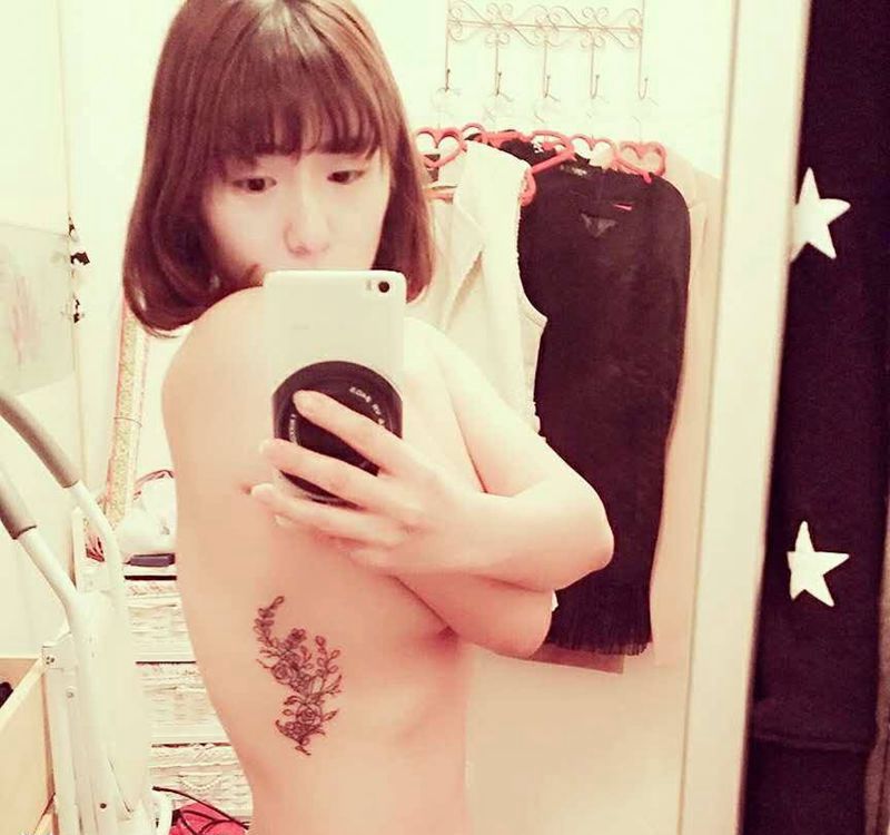 小花纹身纹身图片_成品手臂清新原创腰部小草纹身图案