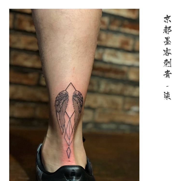 翅膀纹身图片_成品原创清新腿部插画手稿几何动物纹身图案