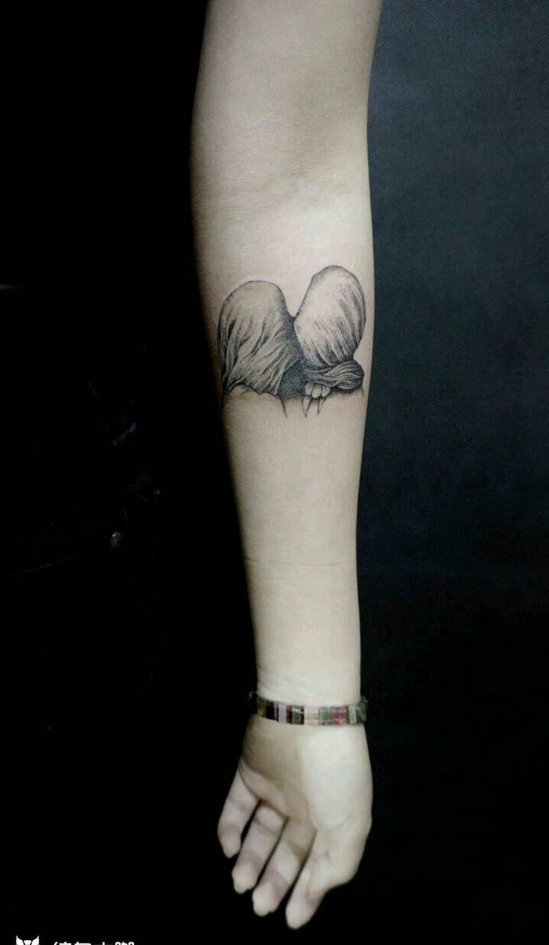 情人纹身图片_手臂欧美写实情侣成品纹身图案