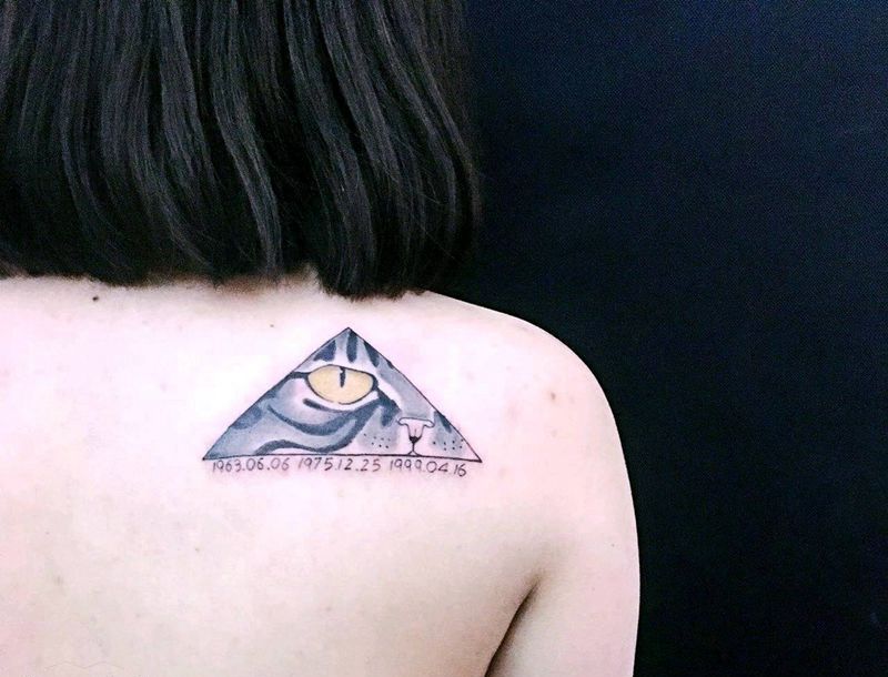 铲屎官纹身图片_胸部背部手臂腿部清新动物原创成品纹身图案