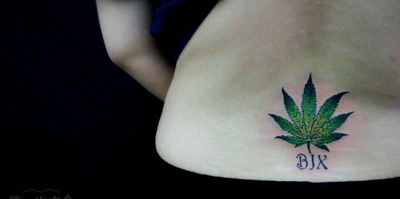 情侣大麻叶纹身图片_腰部背部手臂腿部欧美植物原创成品纹身图案