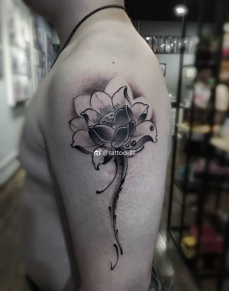 荷花纹身图片_