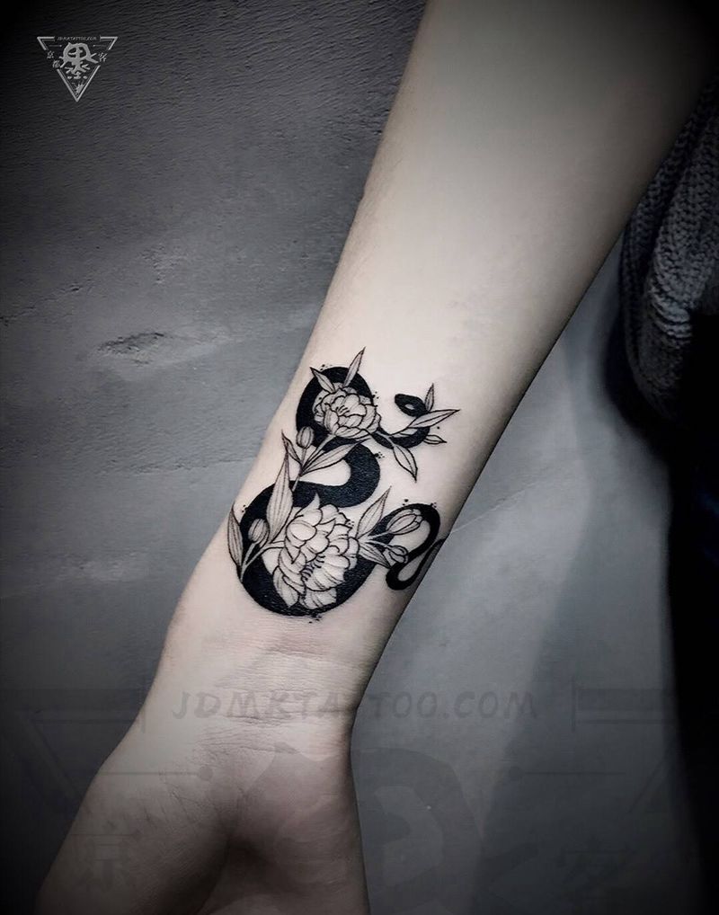 京都墨客刺青作品纹身图片_手臂图腾纹身图案