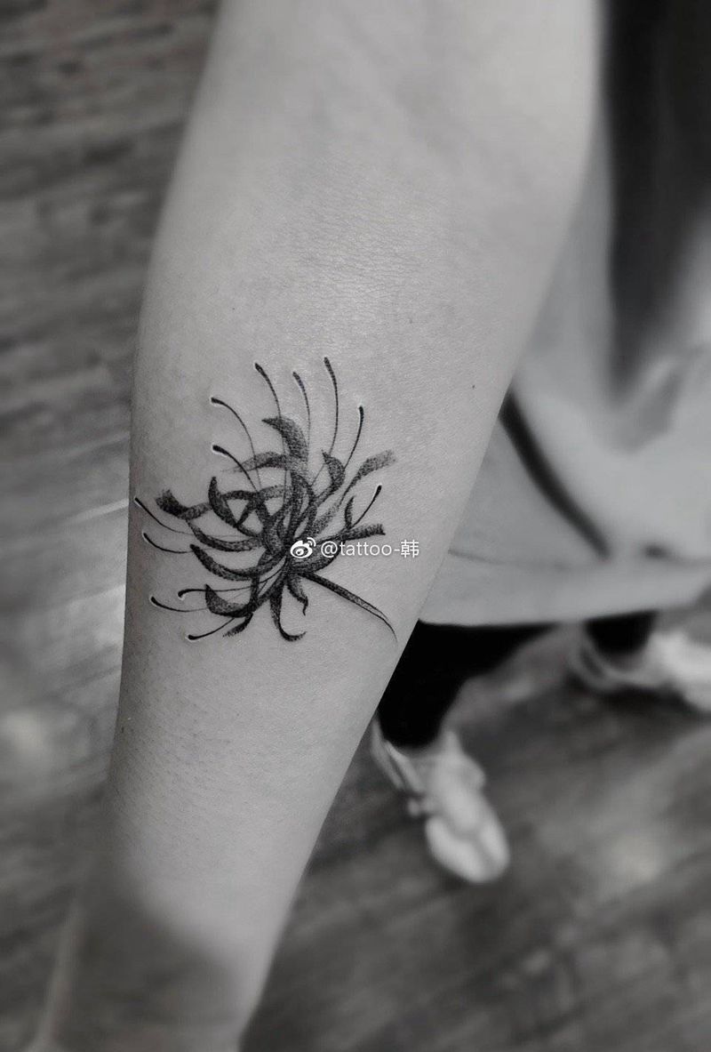 彼岸花纹身图片_