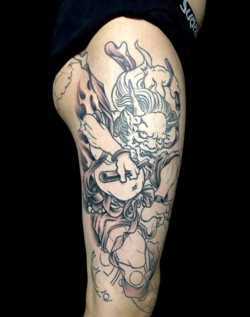 德花腿 雷神纹身图片_腿部腹部新传统水彩纹身图案