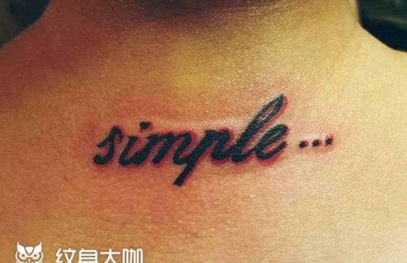 to simple纹身图片_颈部肩部欧美字符原创成品纹身图案
