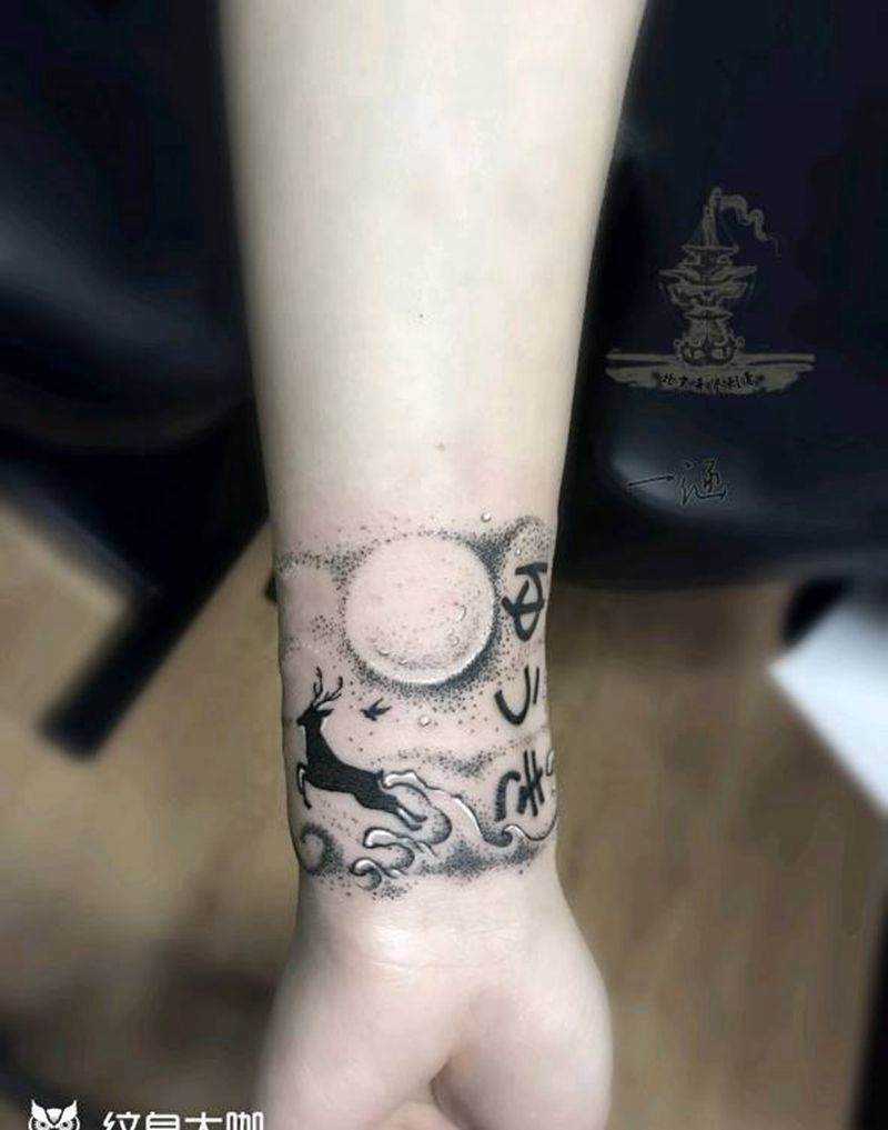 夜空森林纹身图片_手臂清新动物植物原创成品纹身图案