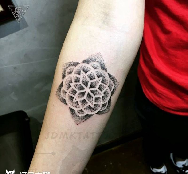 纹身/刺青/点刺纹身纹身图片_脚部手臂点刺纹身图案