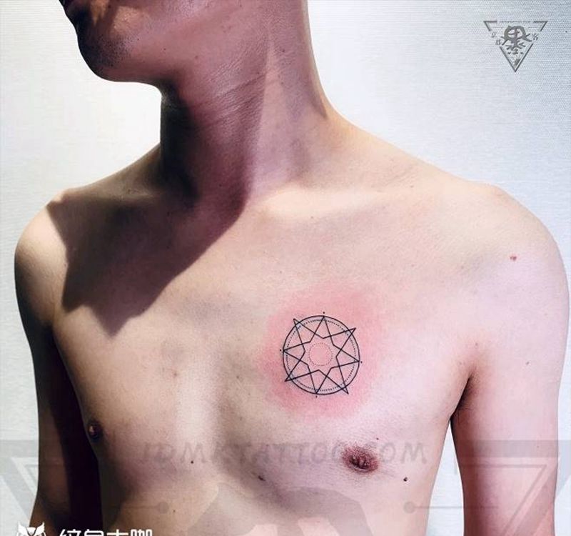 纹身/刺青/几何/点刺/雪花/纹身图片_胸部背部点刺几何小清新纹身图案