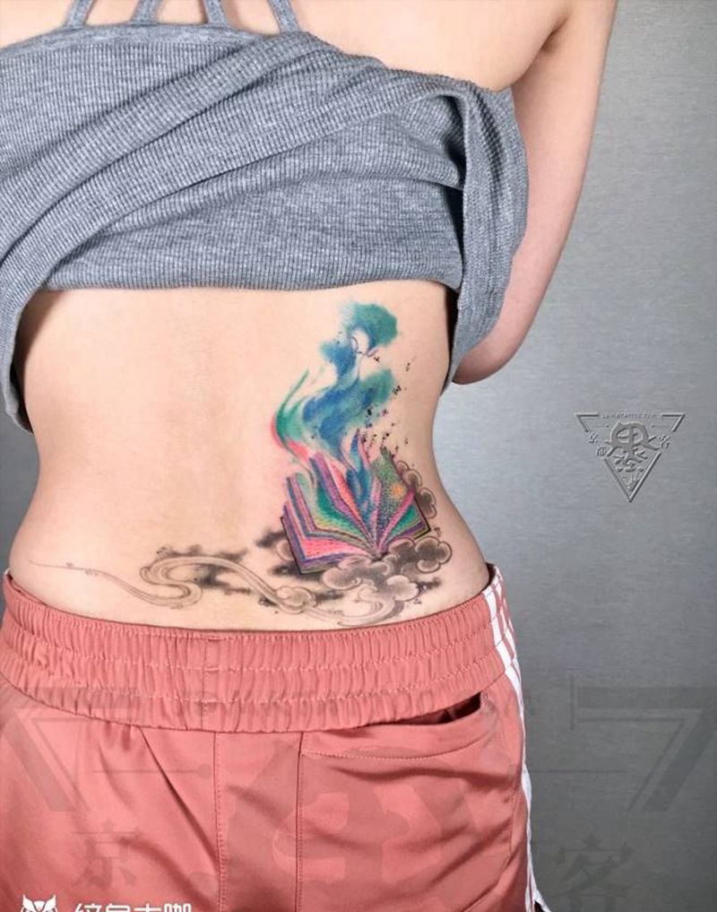 北京纹身/刺青/魔法书/奇幻纹身图片_腰部水彩New School纹身图案
