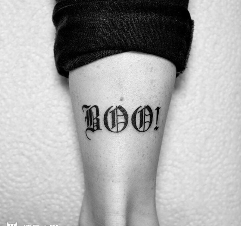 小哥特纹身图片_成品手臂腿部欧美清新字符原创情侣纹身图案