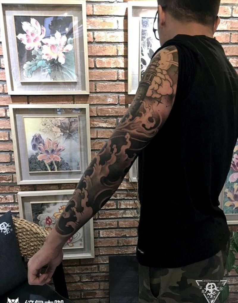 纹身/刺青/灯塔/水浪纹身图片_手臂水墨新传统纹身图案