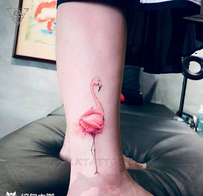 纹身/刺青/色彩纹身图片_腿部背部水彩New School纹身图案