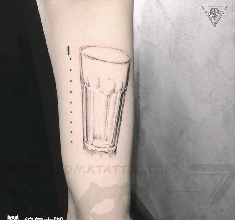 纹身/刺青纹身图片_手臂欧美写实点刺纹身图案