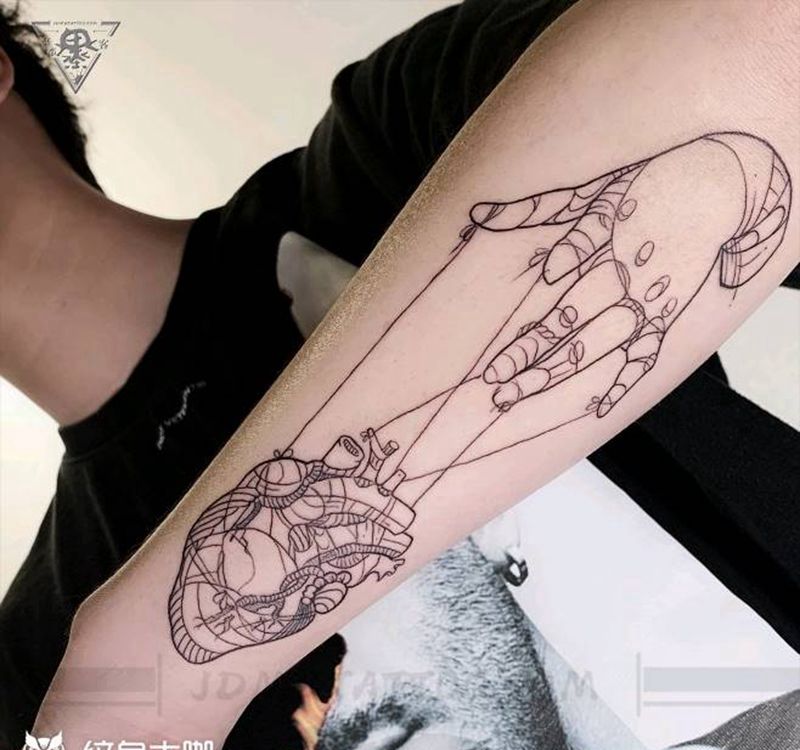 北京纹身/刺青/心脏纹身纹身图片_手臂新传统点刺纹身图案