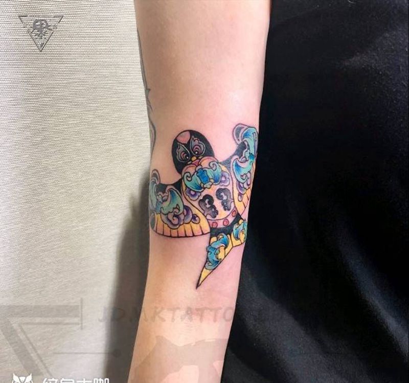 北京纹身/望京纹身/刺青/风筝纹身图片_手臂New School纹身图案