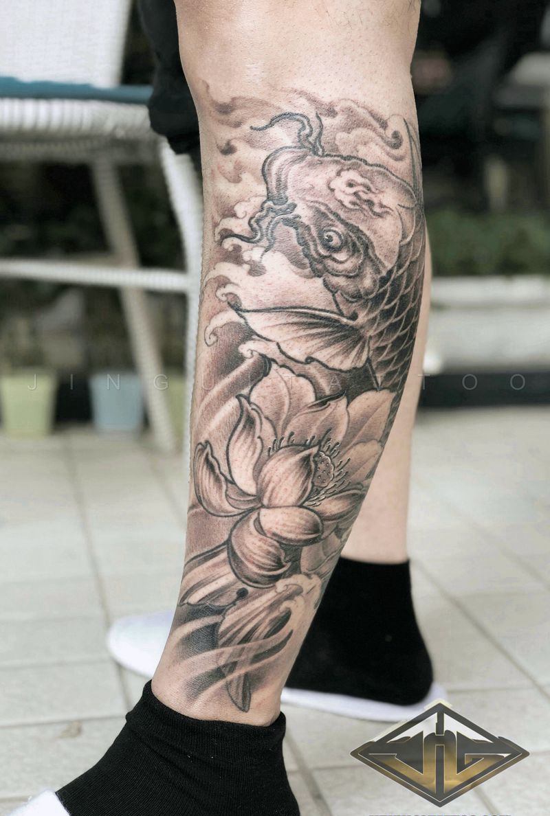 锦鲤莲花纹身图片_金鬼纹身图案