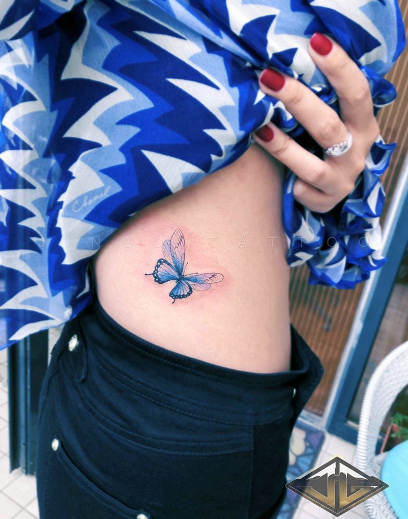 蝴蝶花纹身图片_金鬼纹身图案