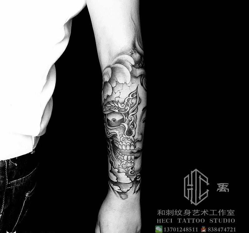 佛×嘎巴拉纹身图片_成品手臂传统宗教佛嘎巴拉纹身图案