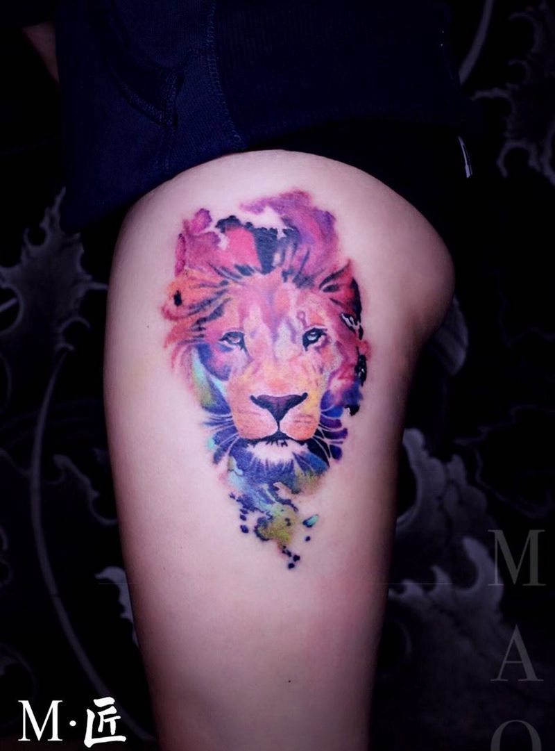 水彩狮子纹身图片_