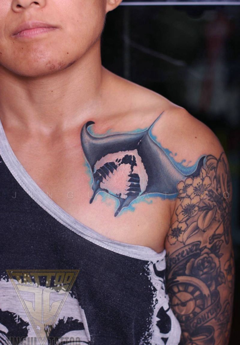 魔鬼鱼纹身图片_