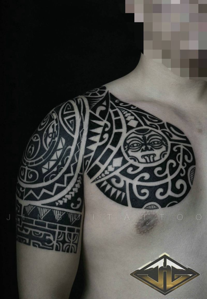 图腾半胛纹身图片_