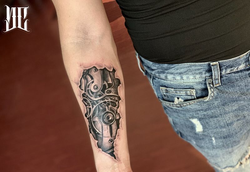 机械纹身图片_手臂欧美写实纹身图案