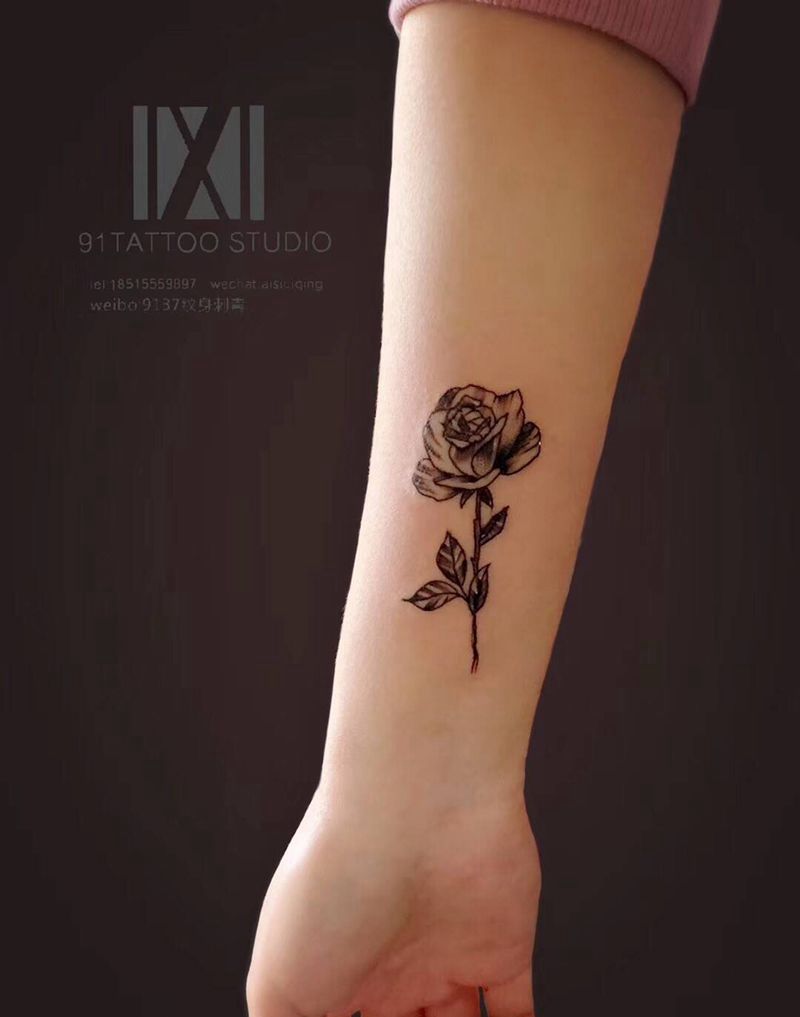 花纹身图片_手臂纹身图案