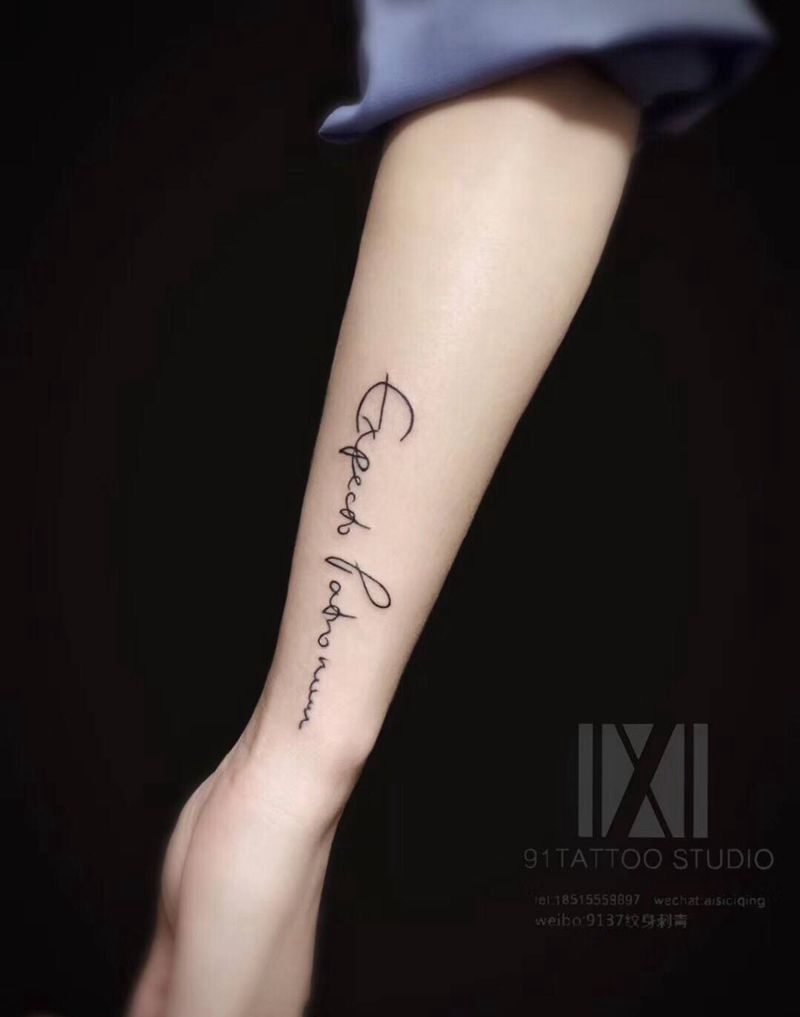 字母纹身图片_手臂字母纹身图案