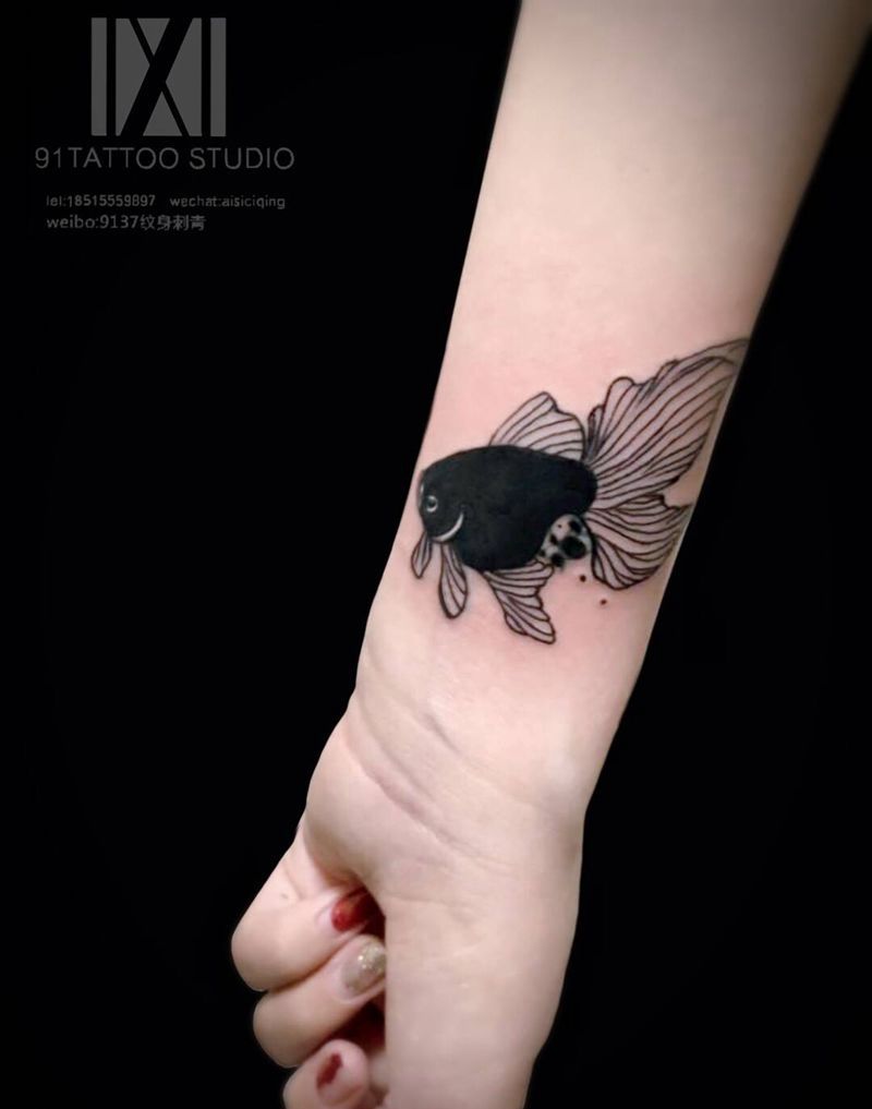 遮盖纹身图片_手臂图腾鱼纹身图案