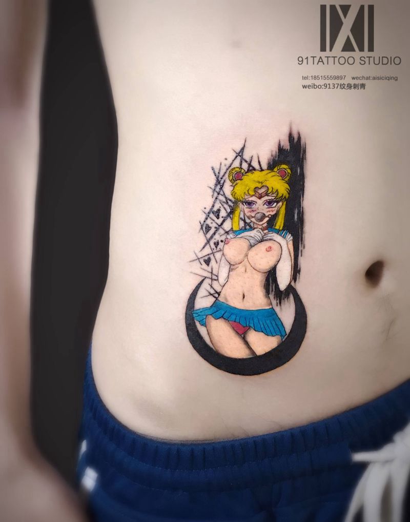 new school纹身图片_腰部New School欧美女孩纹身图案