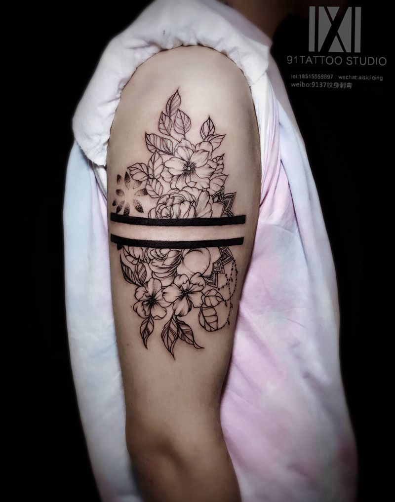 素花纹身图片_手臂点刺几何素花纹身图案