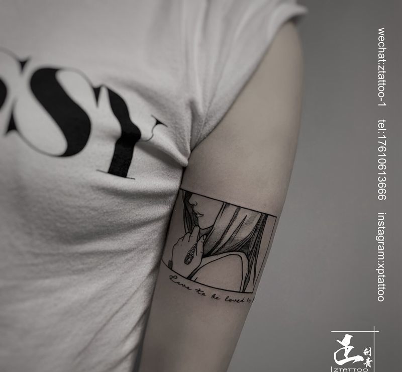 最美回忆纹身图片_手臂点刺几何戒指美女小清新纹身图案