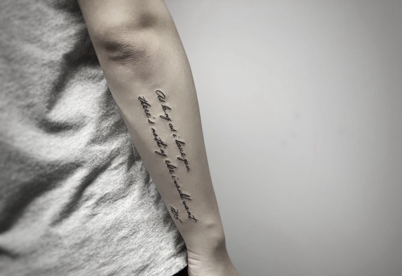 有你别无所起纹身图片_手臂图腾花体字英文字母小臂纹身图案