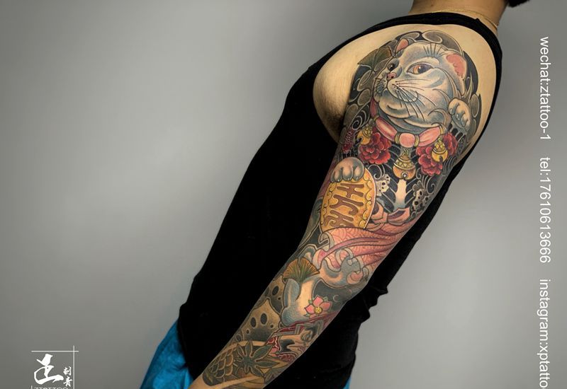招财猫花臂纹身图片_肩部手臂老传统新传统招财猫花臂日式纹身图案