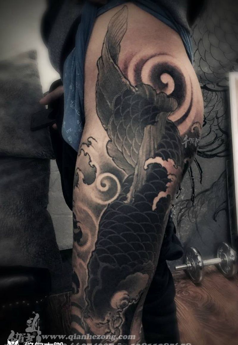 黑鱼纹身图片_传统国画成品腿部人物动物原创纹身图案