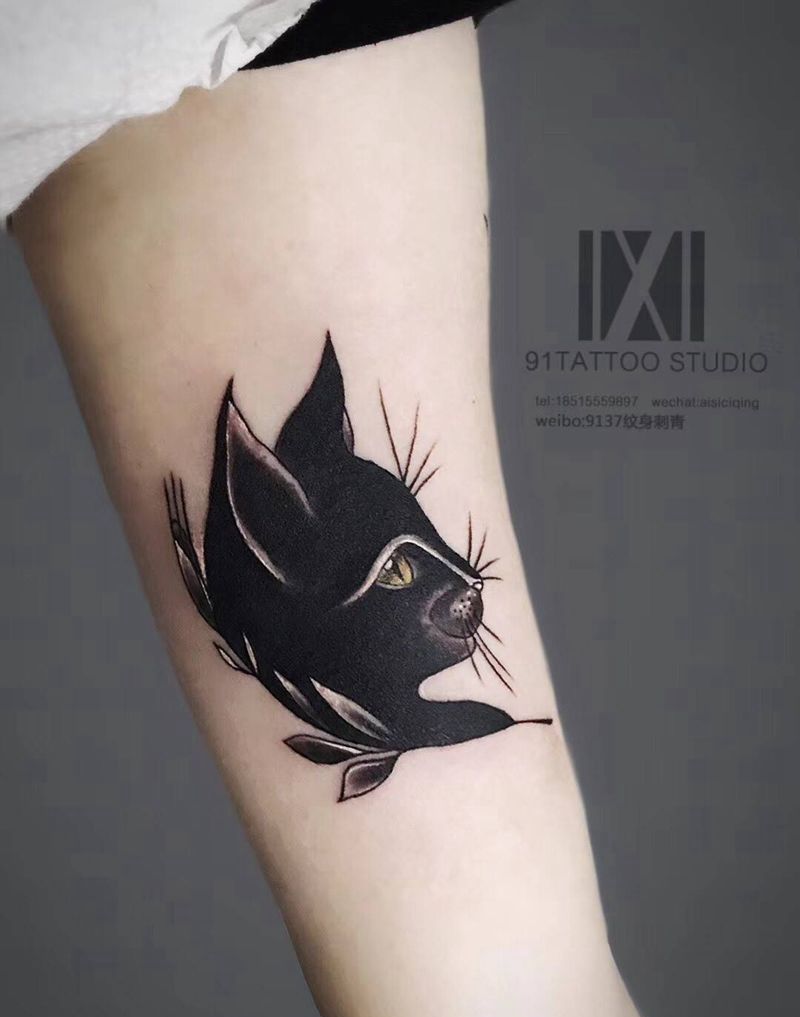 猫纹身图片_手臂Old School纹身图案