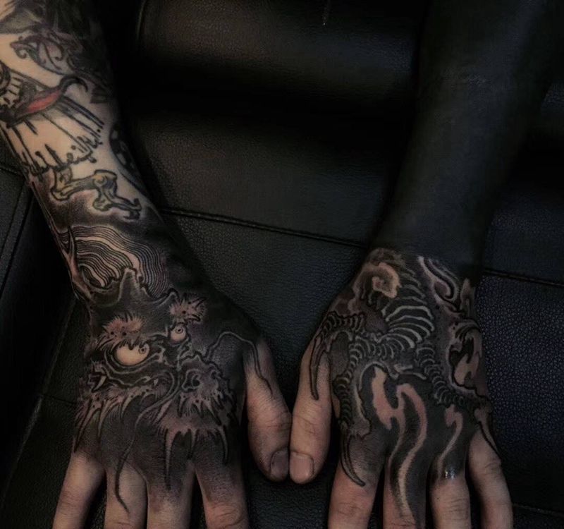 王位作品纹身图片_成品手部传统国画原创动物神兽纹身图案