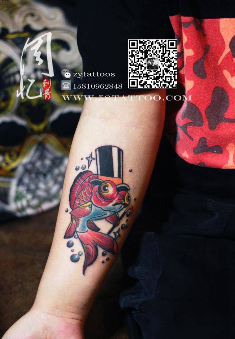 作品：小臂school风格礼帽鱼纹身图片_