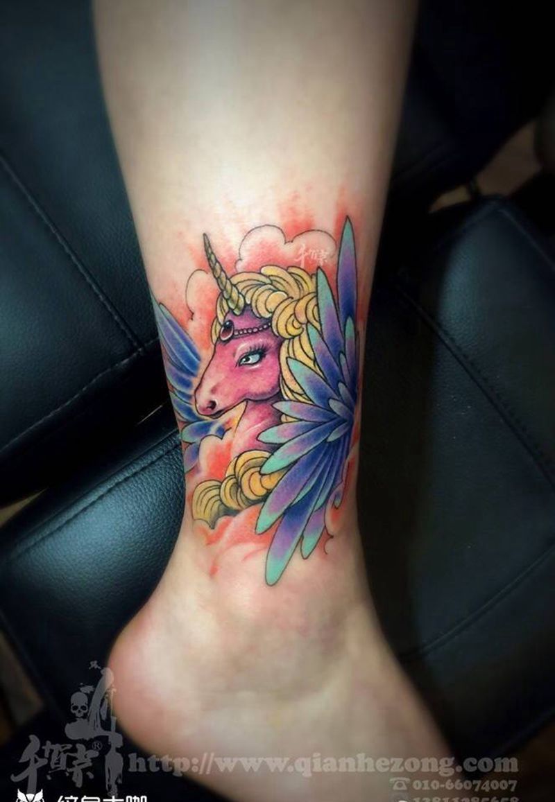 独角兽设计纹身图片_传统欧美习俗清新腿部成品手稿动物原创纹身图案