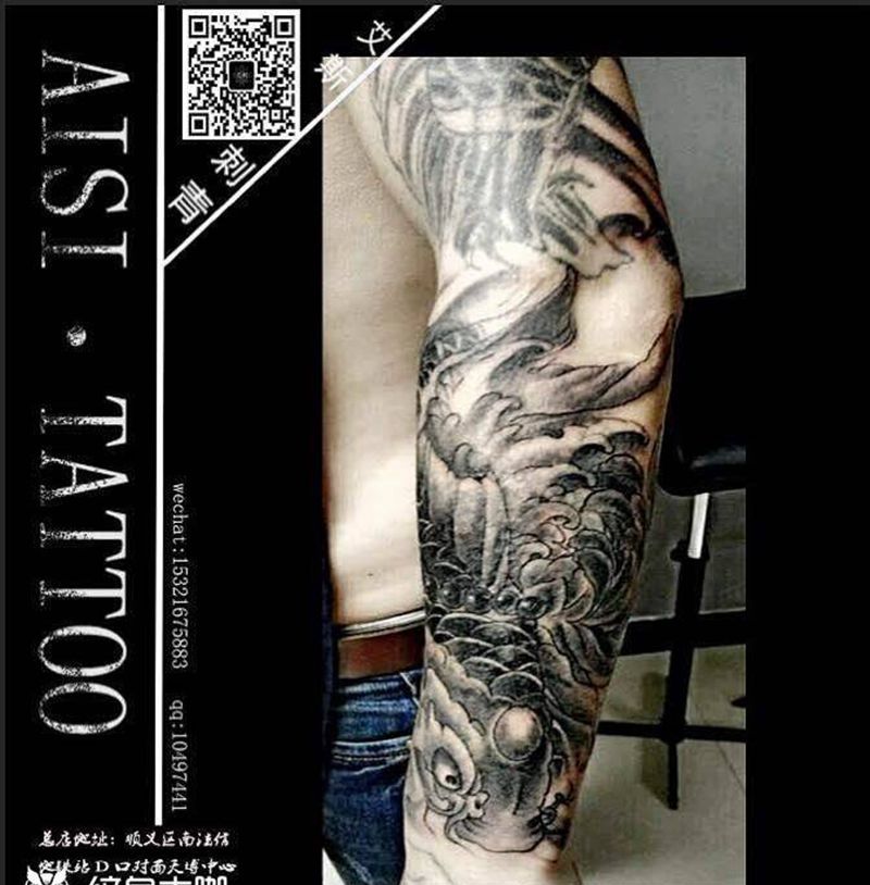 鲤鱼覆盖疤痕纹身图片_