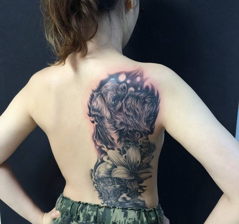 暗黑半背纹身图片_