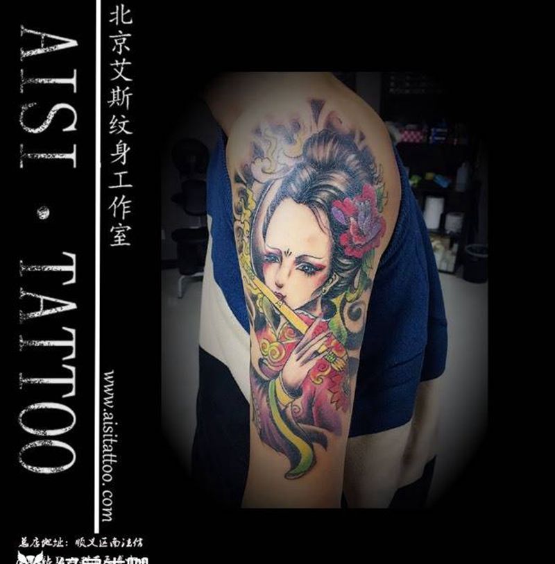 大臂艺妓纹身图片_成品手臂传统人物纹身图案