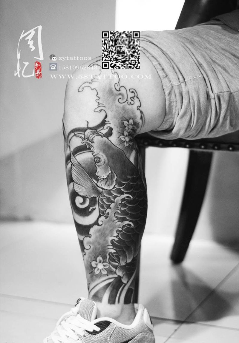 包小腿鲤鱼纹身图片_