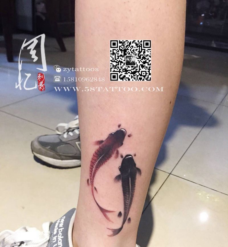小腿水墨鱼纹身图片_