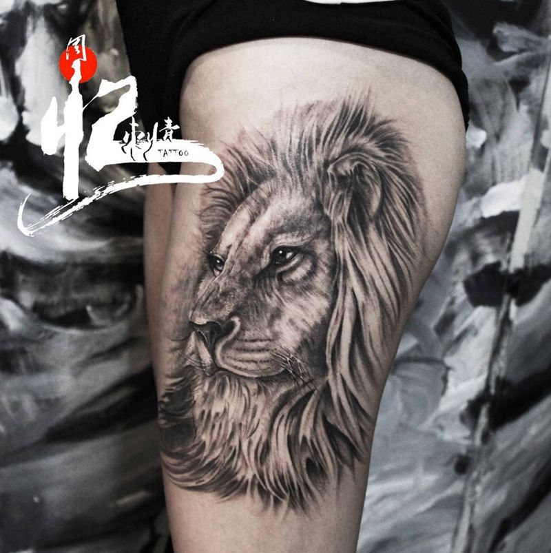 大腿写实狮子纹身图片_