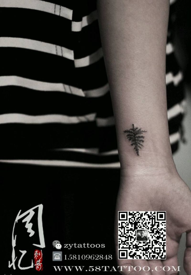 小树纹身图片_手部清新植物周忆刺青成品纹身图案