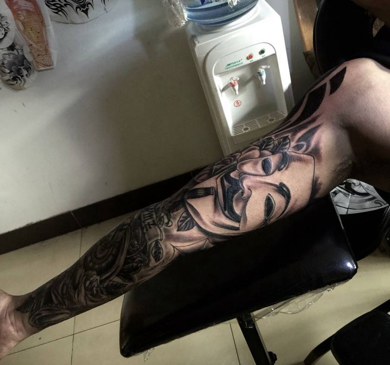 今日工作花臂遮盖未完成纹身图片_