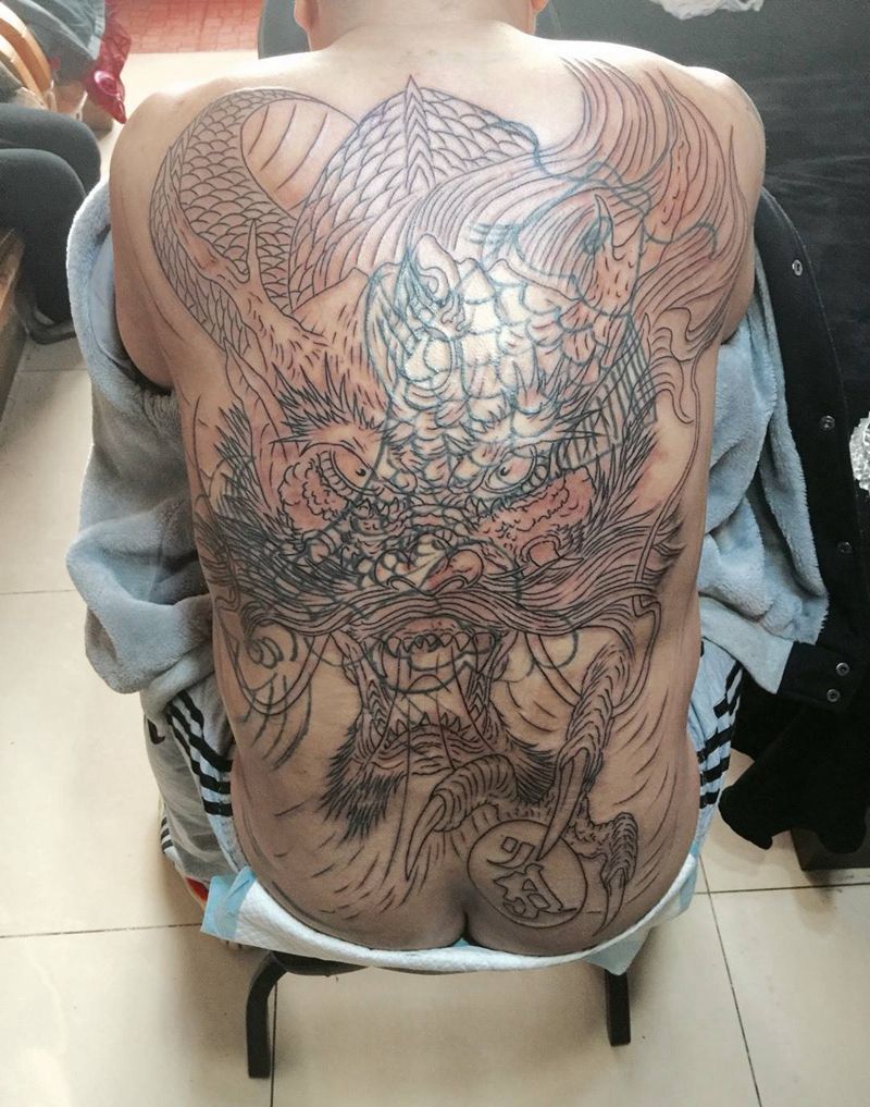 今日作品满背遮盖割线完成纹身图片_背部传统鬼神动物纹身图案
